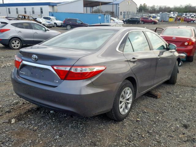 4T1BF1FK2FU059554 - 2015 TOYOTA CAMRY LE Grigio foto 4