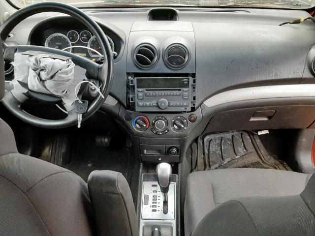 KL1TD56E79B645710 - 2009 CHEVROLET AVEO LS RED photo 9