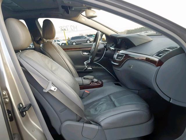 WDDNG71XX7A054602 - 2007 MERCEDES-BENZ S 550 SILVER photo 5