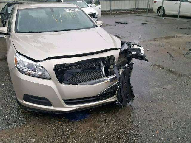 1G11C5SA0DF336824 - 2013 CHEVROLET MALIBU 1LT GOLD photo 9