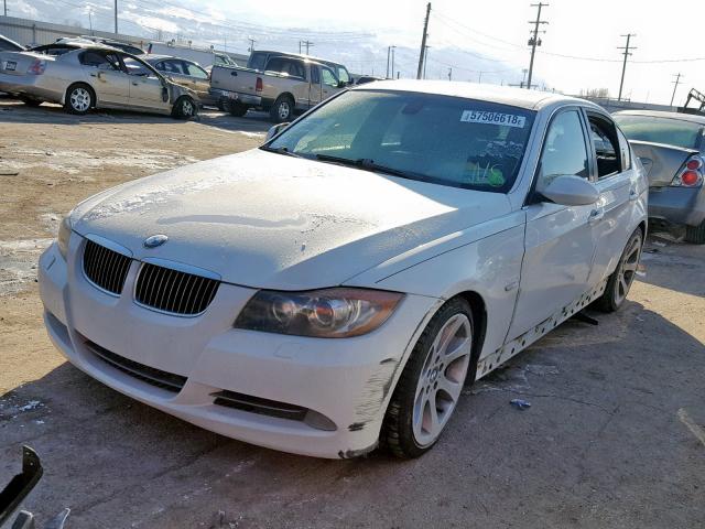 WBAVB33576KR73654 - 2006 BMW 330 I WHITE photo 2