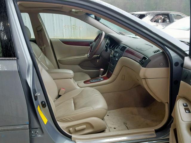 JTHBF30G520071539 - 2002 LEXUS ES 300 GREEN photo 5