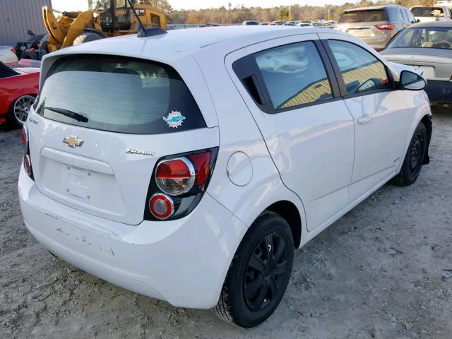 1G1JA6SH8G4168181 - 2016 CHEVROLET SONIC LS 白色 照片 4