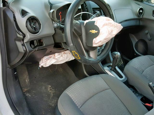 1G1JA6SH8G4168181 - 2016 CHEVROLET SONIC LS 白色 照片 9