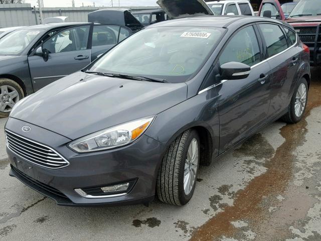 1FADP3N26JL294034 - 2018 FORD FOCUS TITA GRAY photo 2