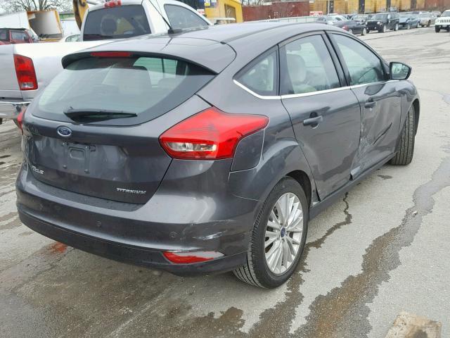 1FADP3N26JL294034 - 2018 FORD FOCUS TITA GRAY photo 4