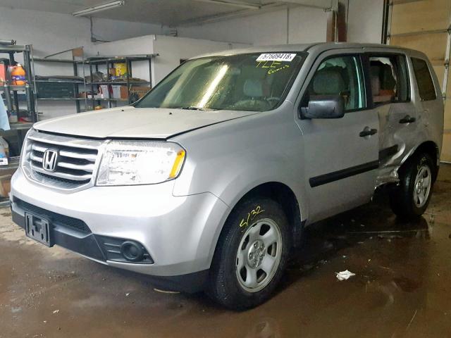 5FNYF4H28DB086082 - 2013 HONDA PILOT LX SILVER photo 2