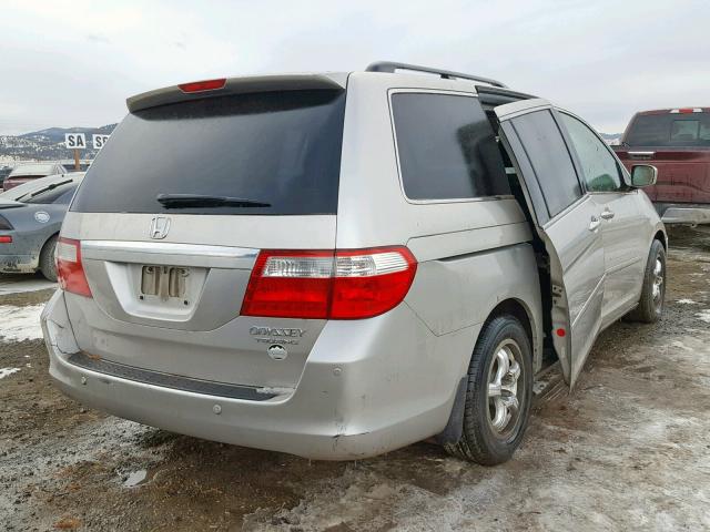 5FNRL38845B001865 - 2005 HONDA ODYSSEY TO SILVER photo 4