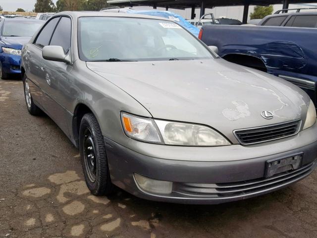 JT8BF22G3V0012310 - 1997 LEXUS ES 300 GRAY photo 1