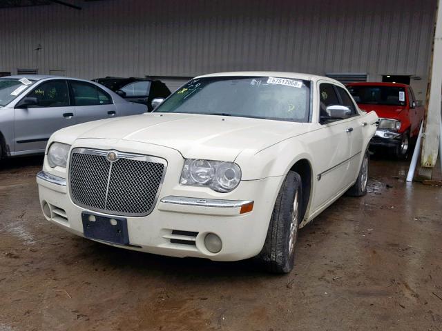 2C3LK63H36H345205 - 2006 CHRYSLER 300C WHITE photo 2