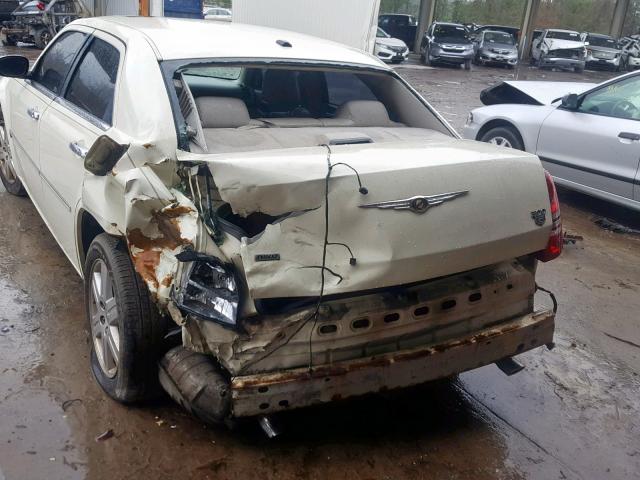 2C3LK63H36H345205 - 2006 CHRYSLER 300C WHITE photo 9