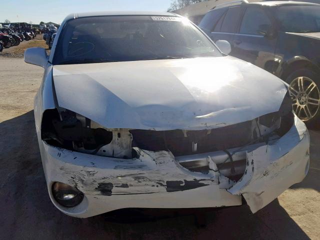 2G2WP522451158200 - 2005 PONTIAC GRAND PRIX WHITE photo 9