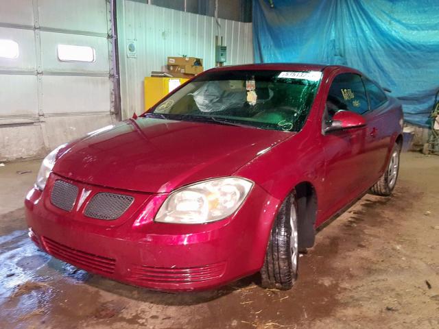 1G2AL18F887289114 - 2008 PONTIAC G5 RED photo 2
