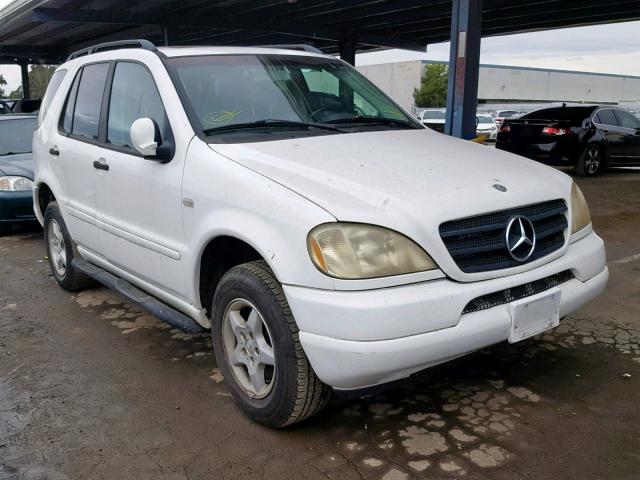 4JGAB54E1YA161251 - 2000 MERCEDES-BENZ ML 320 WHITE photo 1