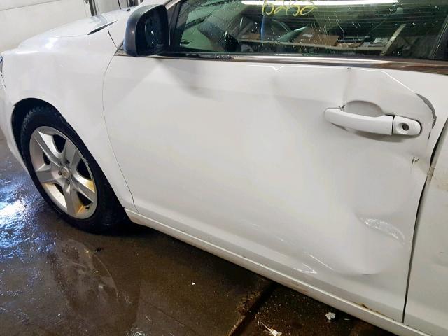 1G1ZB5E04CF112592 - 2012 CHEVROLET MALIBU LS WHITE photo 9