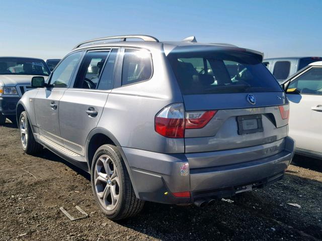 WBXPC93459WJ27199 - 2009 BMW X3 XDRIVE3 GRAY photo 3