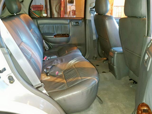 4S6DM58W1Y4414665 - 2000 HONDA PASSPORT E 银色 照片 6