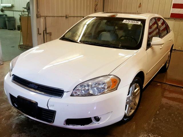 2G1WU581169150263 - 2006 CHEVROLET IMPALA LTZ WHITE photo 2