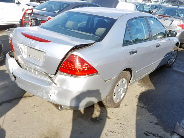 1HGCM56196A042489 - 2006 HONDA ACCORD VAL SILVER photo 4