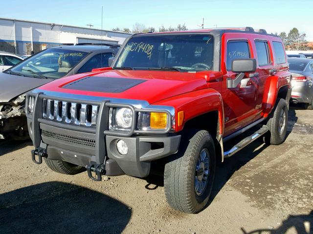 5GTDN136968106619 - 2006 HUMMER H3 RED photo 2