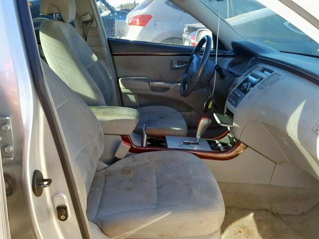 KMHFC46F86A073426 - 2006 HYUNDAI AZERA SE SILVER photo 5