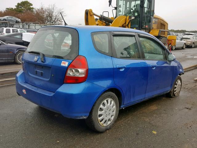 JHMGD38447S053583 - 2007 HONDA FIT BLUE photo 4