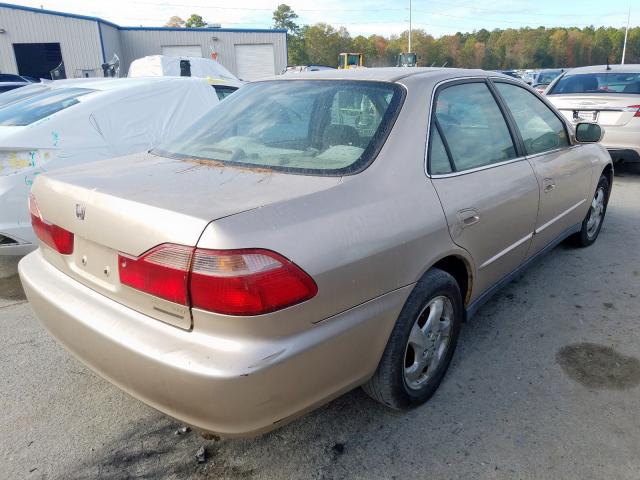 1HGCG5679YA092601 - 2000 HONDA ACCORD SE  photo 4