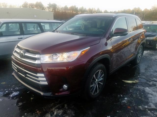 5TDJZRFHXKS737993 - 2019 TOYOTA HIGHLANDER SE  photo 2