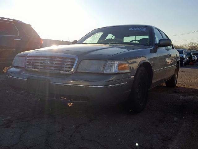 2FAFP74WXYX127371 - 2000 FORD CROWN VICTORIA LX  photo 2