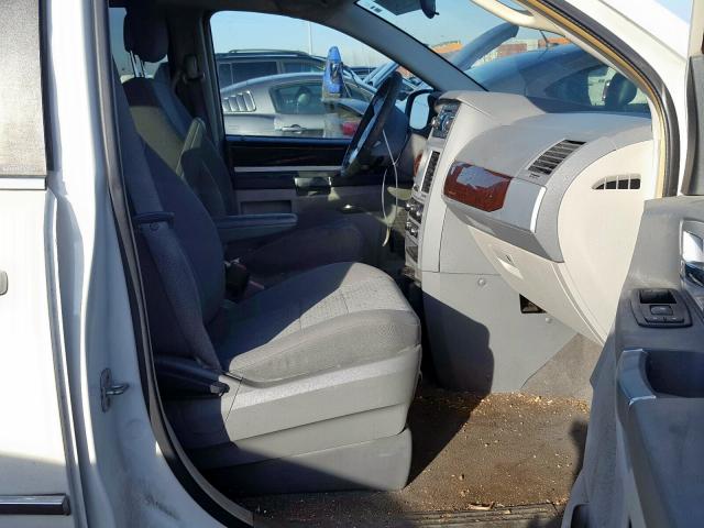 2A4RR5D10AR460970 - 2010 CHRYSLER TOWN & COUNTRY TOURING  photo 5