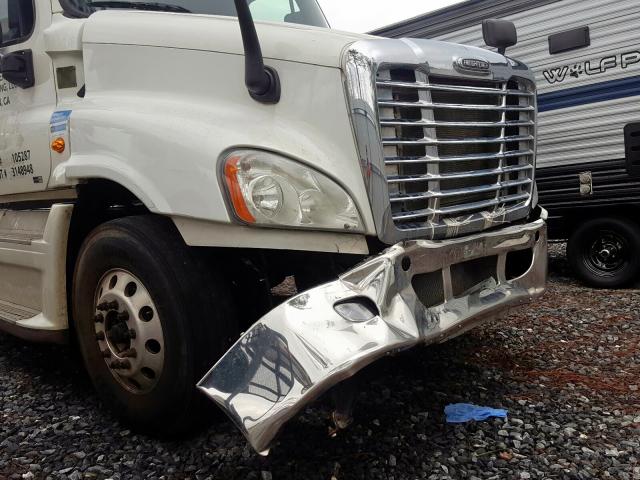 1FUJGEDV2CSBM7461 - 2012 FREIGHTLINER CASCADIA 125  photo 9