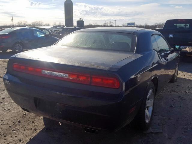 2C3CDYAG3CH257654 - 2012 DODGE CHALLENGER SXT  photo 4