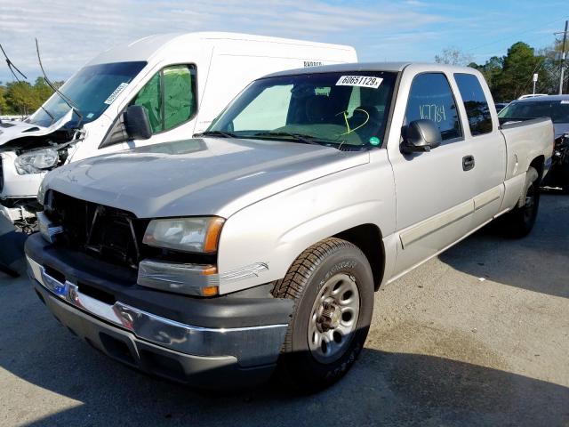 2GCEC19T651259264 - 2005 CHEVROLET SILVERADO C1500  photo 2