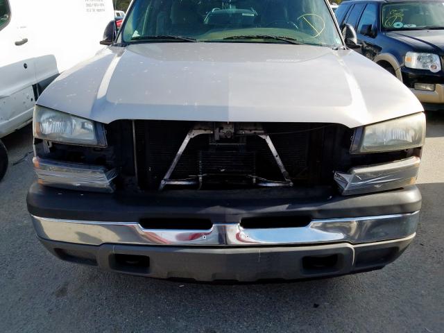 2GCEC19T651259264 - 2005 CHEVROLET SILVERADO C1500  photo 9