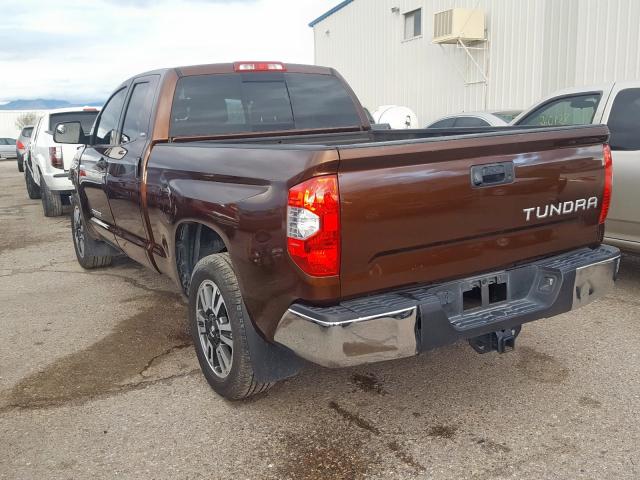 5TFRW5F12HX212372 - 2017 TOYOTA TUNDRA DOUBLE CAB SR/SR5  photo 3