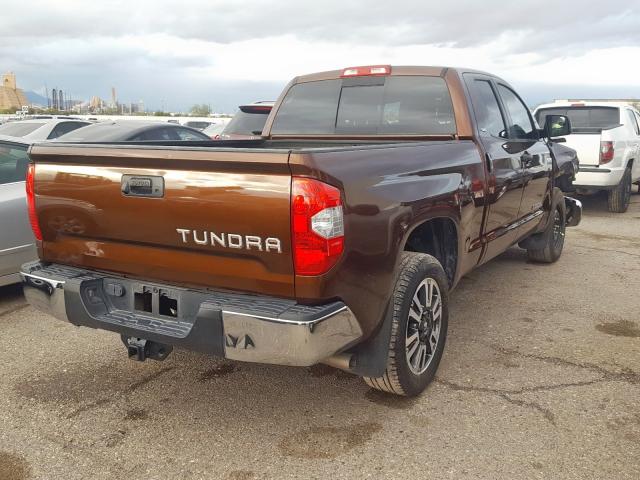 5TFRW5F12HX212372 - 2017 TOYOTA TUNDRA DOUBLE CAB SR/SR5  photo 4