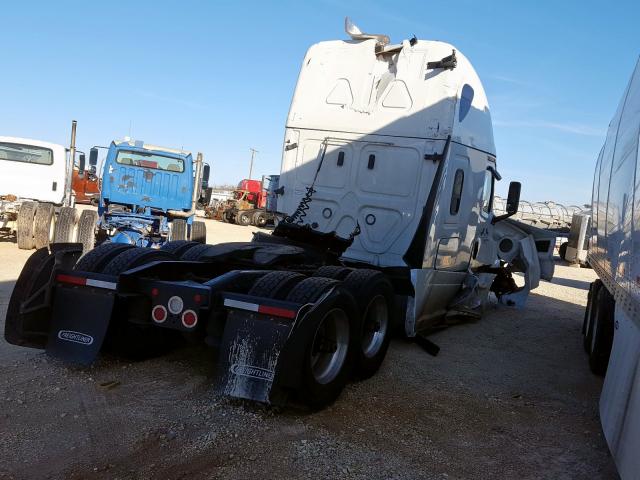 3AKJHHDR7LSMA1268 - 2020 FREIGHTLINER CASCADIA 126  photo 4