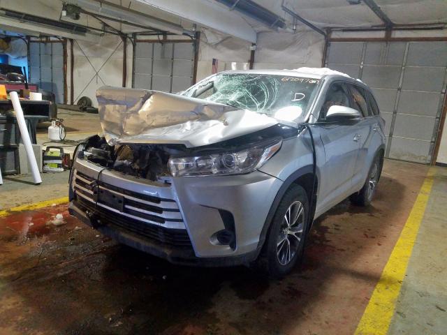 5TDBZRFHXJS911922 - 2018 TOYOTA HIGHLANDER LE  photo 2