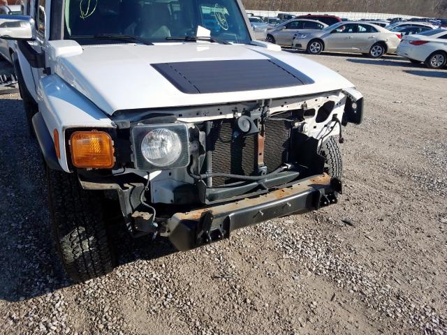 5GTEN13E988149792 - 2008 HUMMER H3  photo 9