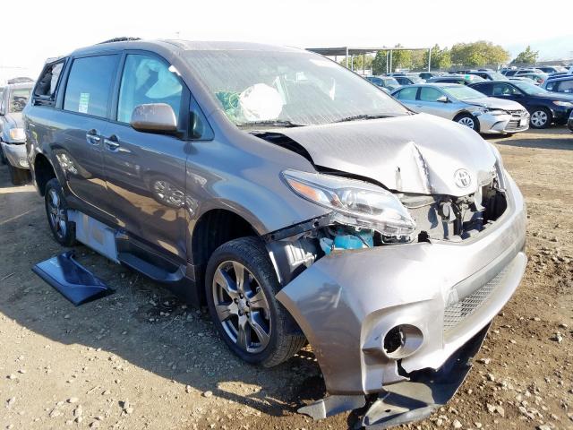 5TDXZ3DC0HS805483 - 2017 TOYOTA SIENNA SE  photo 1