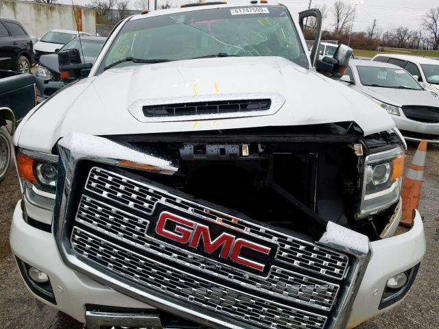 1GT12UEY3JF196969 - 2018 GMC SIERRA K2500 DENALI  photo 9