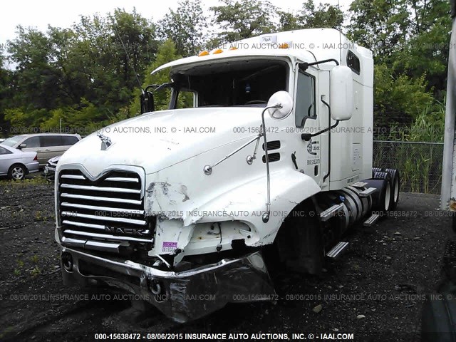 1M1AW07YXDM034699 - 2013 MACK 600 CXU WHITE photo 2