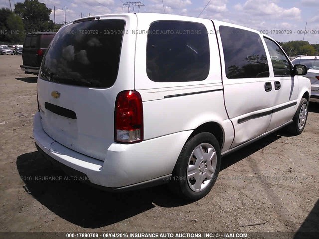 1GNDV23W78D108433 - 2008 CHEVROLET UPLANDER LS WHITE photo 4