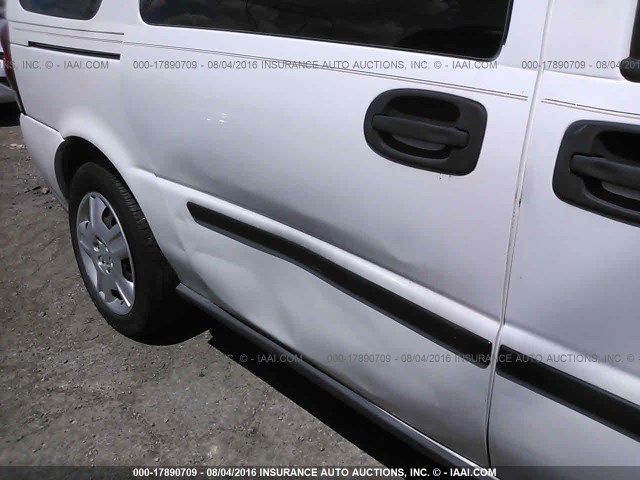 1GNDV23W78D108433 - 2008 CHEVROLET UPLANDER LS WHITE photo 6