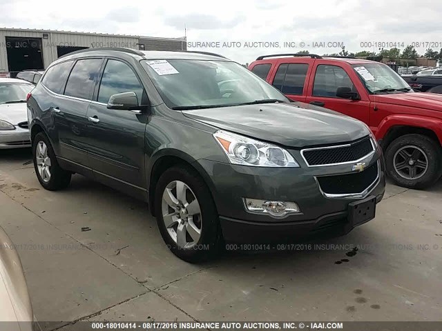 1GNLVGED4AJ225575 - 2010 CHEVROLET TRAVERSE LT GRAY photo 1