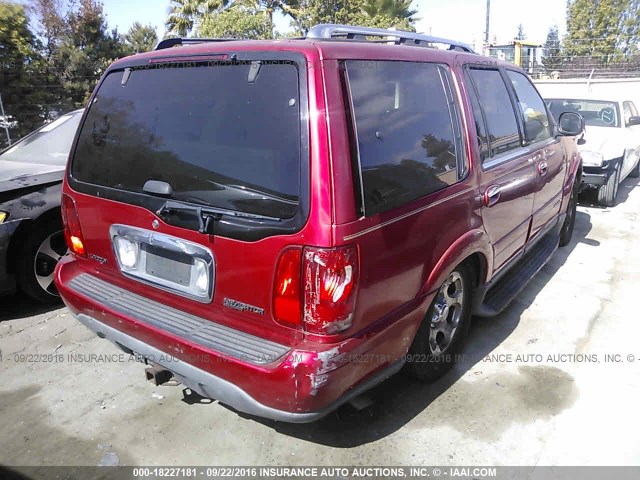 5LMEU27R32LJ02770 - 2002 LINCOLN NAVIGATOR RED photo 4