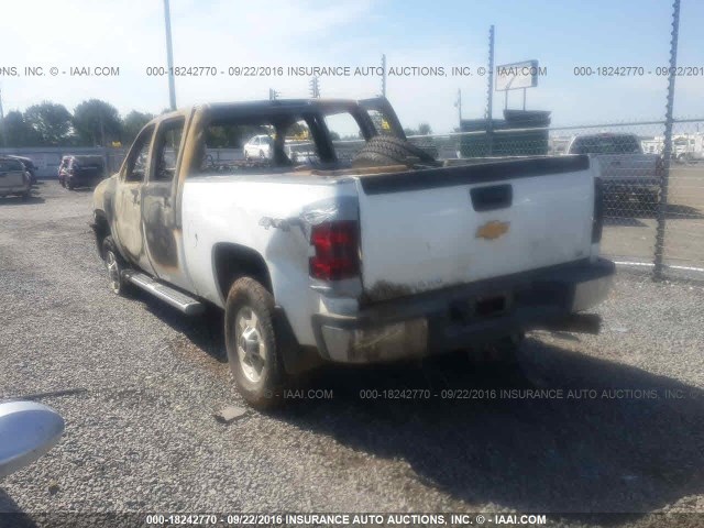 1GC1KVC80EF182686 - 2014 CHEVROLET K2500 WHITE photo 3