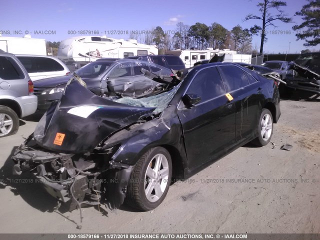 4T1BF1FK2EU759606 - 2014 TOYOTA CAMRY L/SE/LE/XLE Qara foto 2