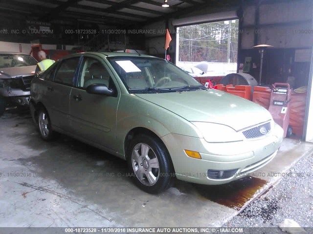 1FAFP34N37W194890 - 2007 FORD FOCUS ZX4/S/SE/SES GREEN photo 1