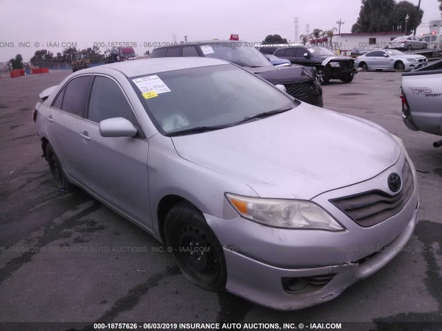 4T4BF3EK8BR190503 - 2011 TOYOTA CAMRY SE/LE/XLE 银色 照片 1